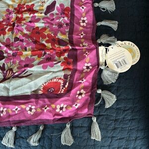 Spartina 449 Square Scarf - White Hall Blossom print